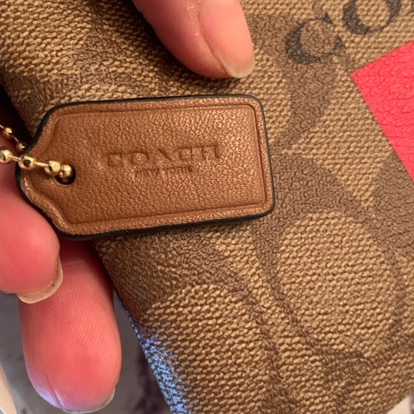 Authentic COACH Signature Coated canvas/stripes zip top card wristlet - Picture 7 of 12